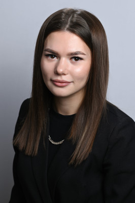 Резникова Алина Романовна Резникова Алина Романовна